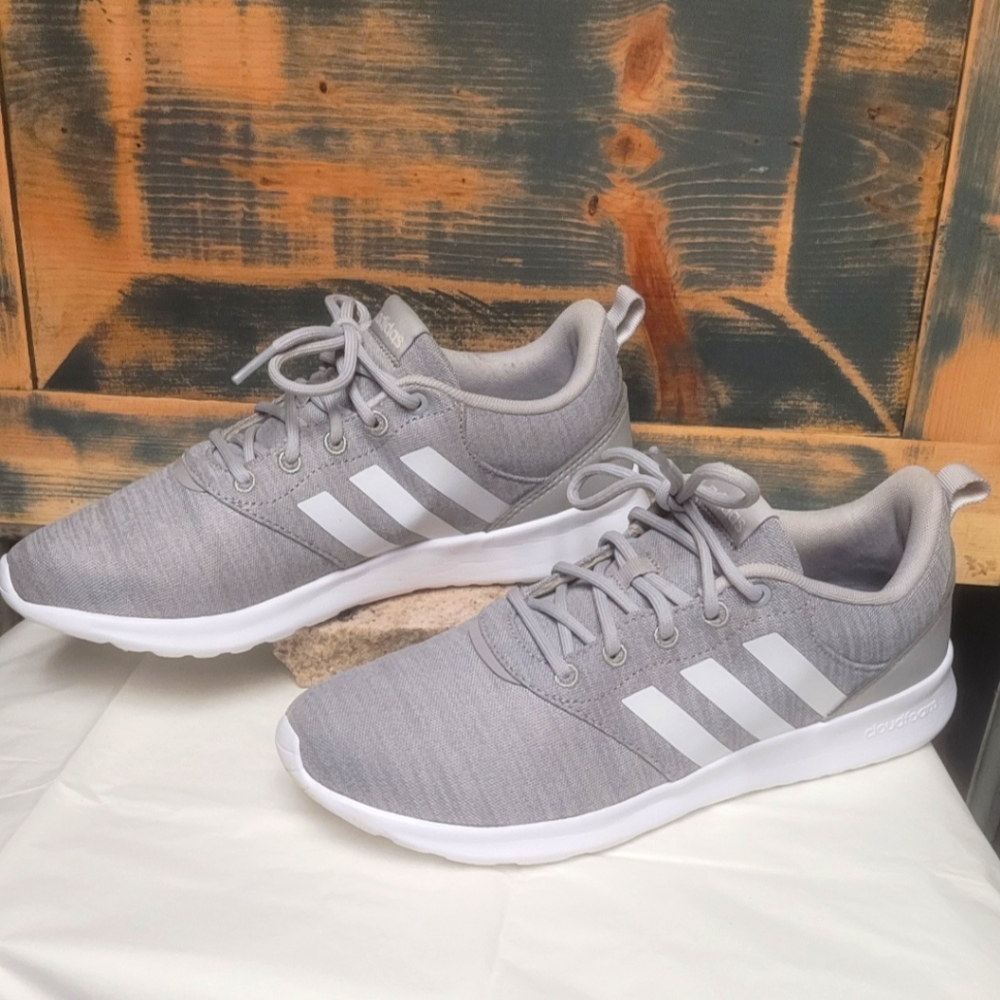 COPY - Adidas Super Cloudfoam. Women's Sz 9